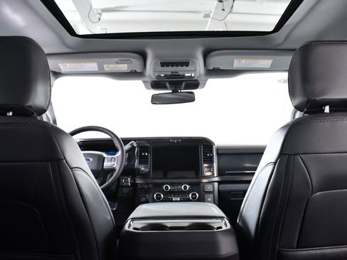 New 2026 Ford F350 Lariat w/ Lariat Premium Package image 17