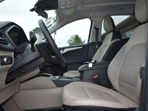 Used 2022 Ford Escape SEL image 13