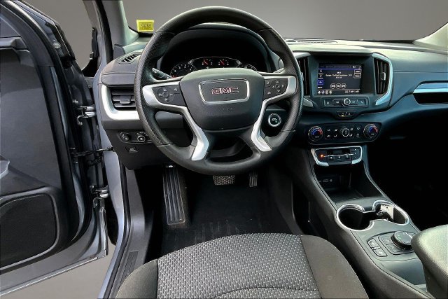 Used 2024 GMC Terrain SLE w/ Driver Convenience Package AWD/4WD image 8