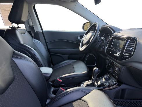 Used 2021 Jeep Compass Latitude AWD/4WD image 15