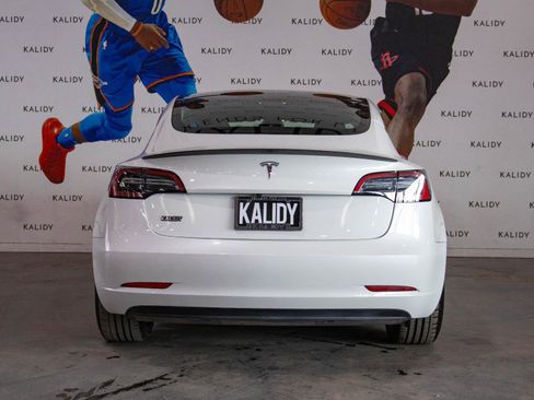 Used 2023 Tesla Model 3 Performance image 23