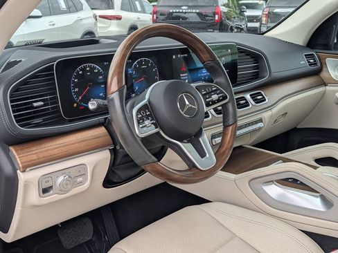 Used 2022 Mercedes-Benz GLE 350 4MATIC w/ AMG Line Exterior image 29