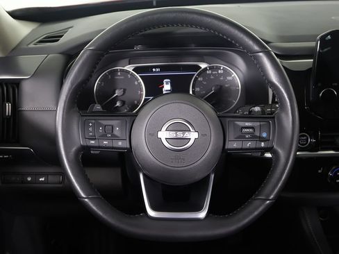 Used 2023 Nissan Pathfinder SL w/ Black Appearance Package AWD/4WD image 43