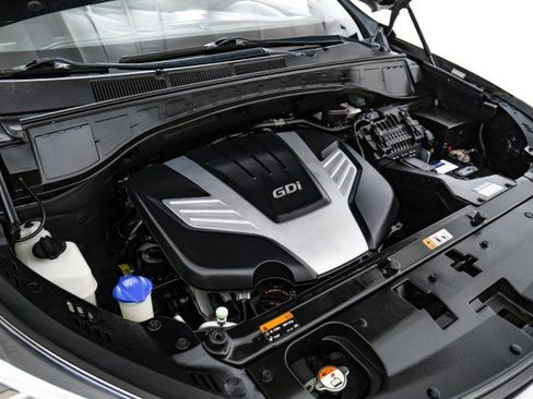 Used 2018 Hyundai Santa Fe SE image 45