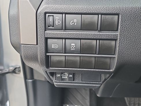 Used 2024 Toyota Tacoma SR5 image 33