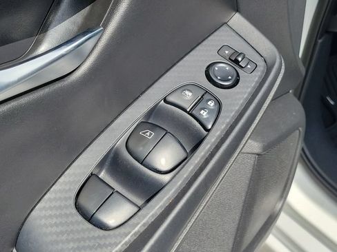 Used 2022 Nissan Sentra SV FWD image 21