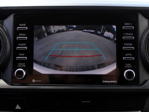 Used 2022 Toyota Tacoma SR image 27