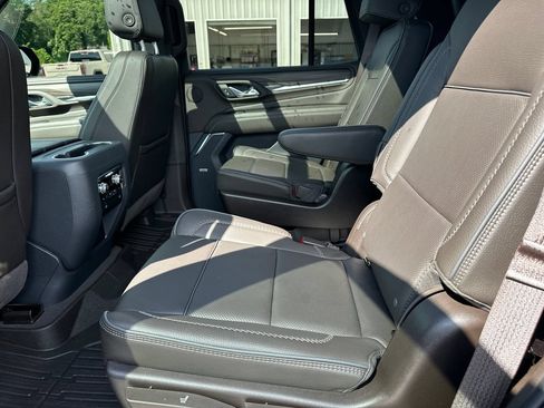 Used 2024 GMC Yukon Denali w/ Max Trailering Package AWD/4WD image 21