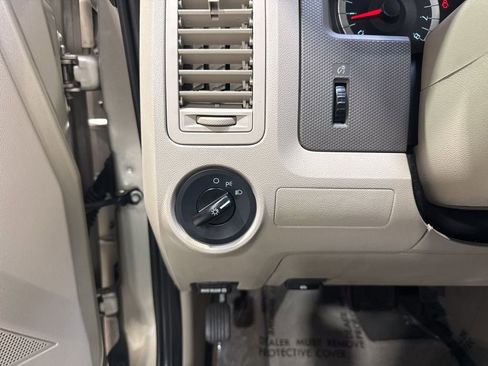 Used 2010 Ford Escape XLS image 14