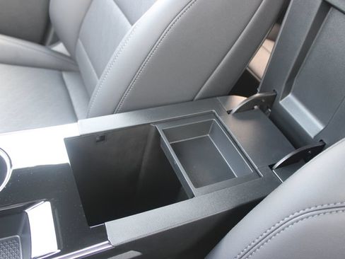 New 2027 Chevrolet Equinox LT w/ Convenience Package II FWD image 44
