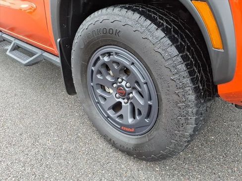 Used 2025 Nissan Frontier PRO-4X AWD/4WD image 4