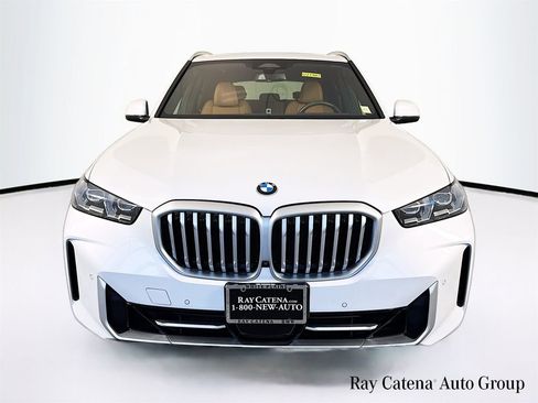 Used 2025 BMW X5 xDrive40i w/ Premium Package AWD/4WD image 2