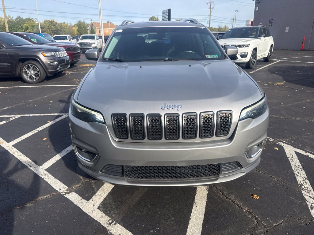 Used 2019 Jeep Cherokee Limited w/ Luxury Group AWD/4WD image 2