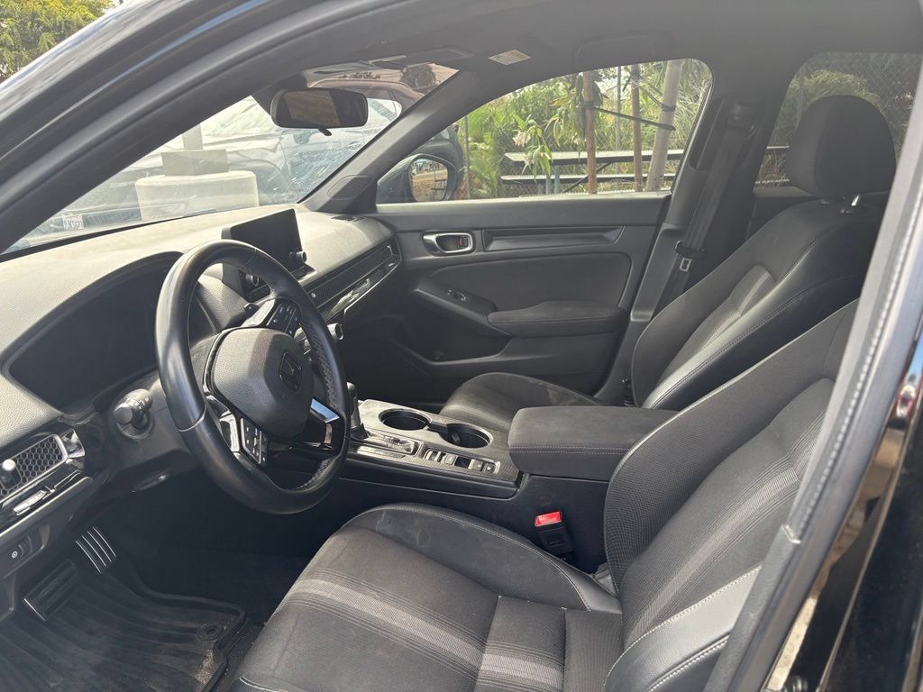 Used 2023 Honda Civic Sport image 11