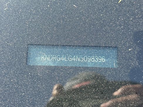 Used 2022 Kia Sorento S image 3