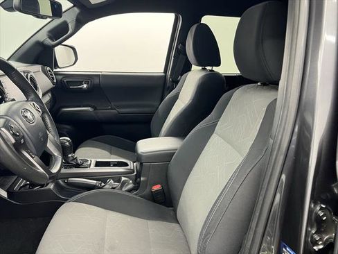 Certified 2020 Toyota Tacoma TRD Sport image 7