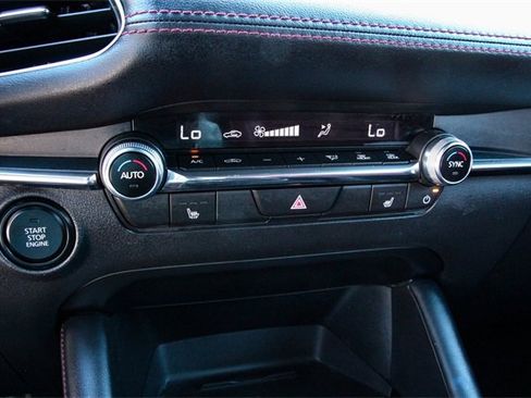 Used 2025 MAZDA MAZDA3 Carbon image 23