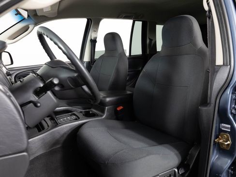 Used 2004 Jeep Grand Cherokee Laredo w/ Convenience Group AWD/4WD image 15