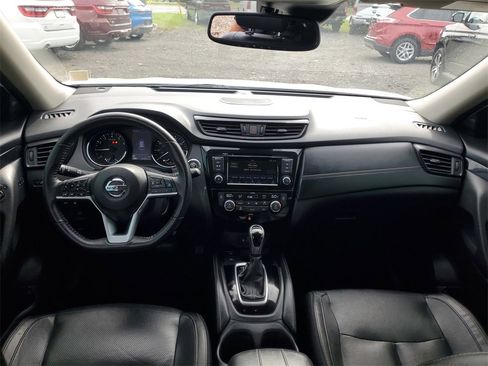 Used 2019 Nissan Rogue SL w/ Premium Package image 28