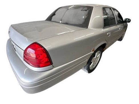 Used 2006 Ford Crown Victoria LX RWD image 5