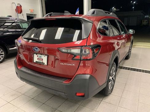 Used 2024 Subaru Outback Premium image 17