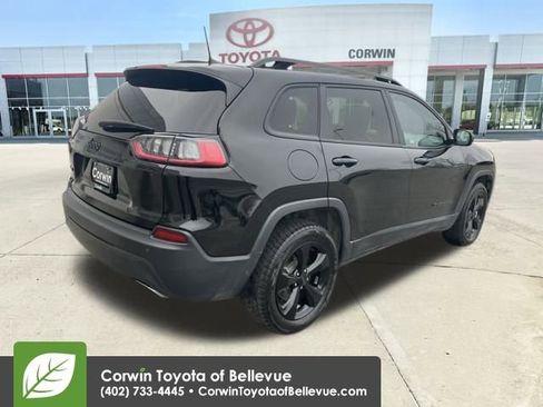 Used 2019 Jeep Cherokee Latitude Plus image 5