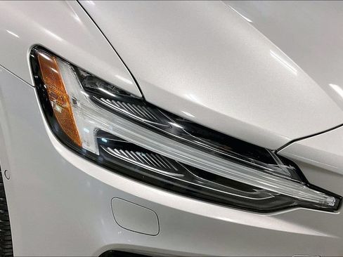 Certified 2024 Volvo S60 T8 Plus w/ Climate Package AWD/4WD image 31