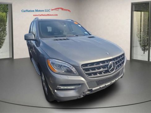 Used 2012 Mercedes-Benz ML 350 BlueTEC 4MATIC image 3