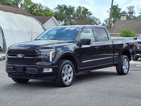 Used 2024 Ford F150 Platinum w/ FX4 Off-Road Package AWD/4WD image 3