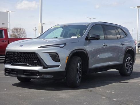 New 2026 Buick Enclave Sport Touring w/ Power Package image 22