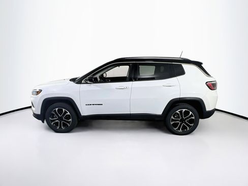 Used 2022 Jeep Compass Limited w/ Sun and Sound Group AWD/4WD image 8