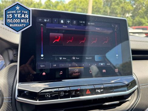 New 2025 Jeep Compass Limited w/ Sun & Sound Group image 29