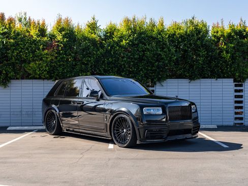 Used 2021 Rolls-Royce Cullinan image 12