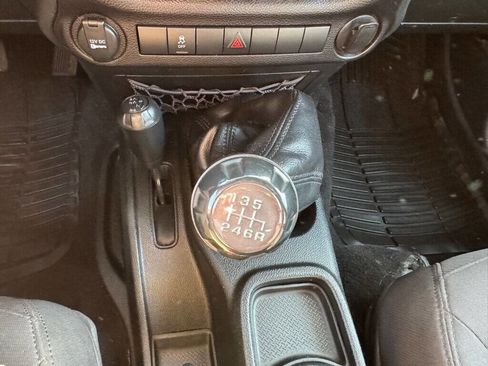 Used 2017 Jeep Wrangler Sport image 27