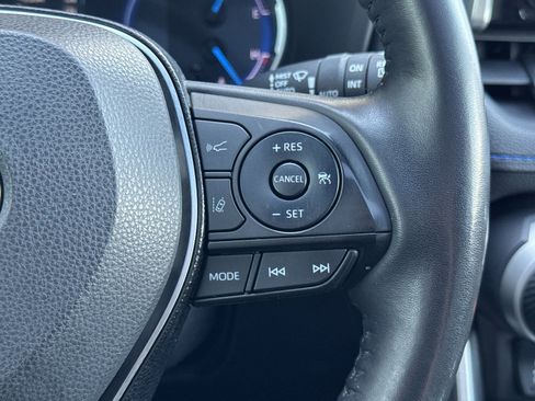 Used 2019 Toyota RAV4 XSE image 28