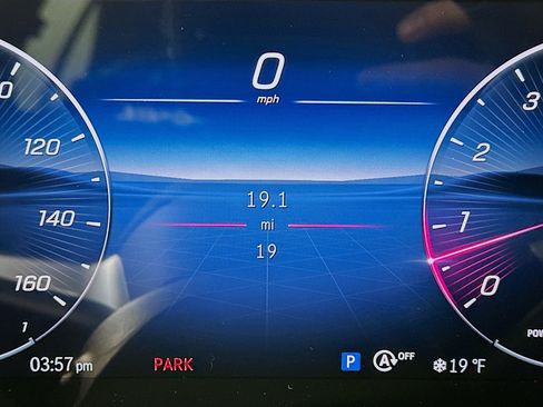 Certified 2025 Mercedes-Benz C 300 4MATIC Sedan image 15