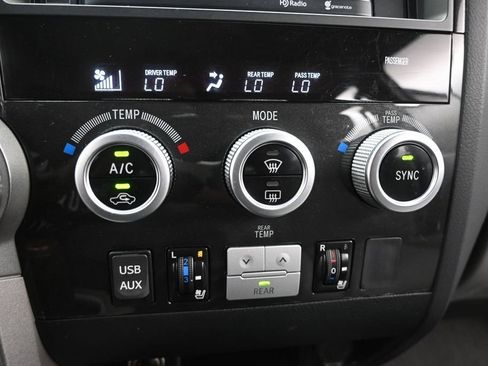 Used 2017 Toyota Sequoia Platinum AWD/4WD image 41