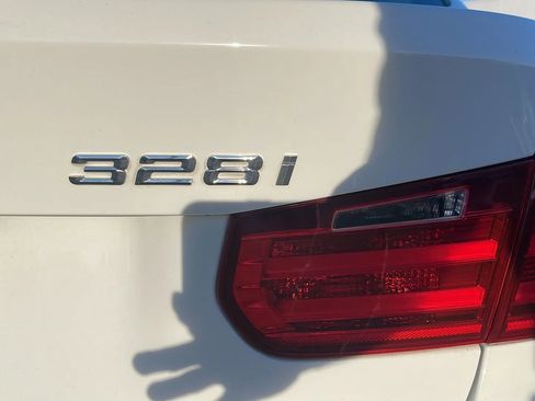 Used 2014 BMW 328i Sedan RWD image 20