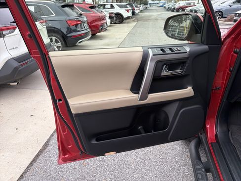 Used 2022 Toyota 4Runner SR5 Premium w/ Moonroof Package image 14