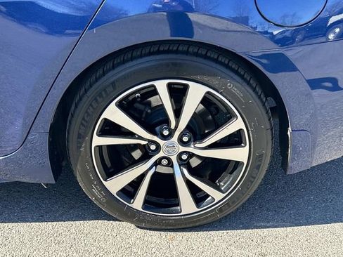 Used 2018 Nissan Maxima Platinum image 13