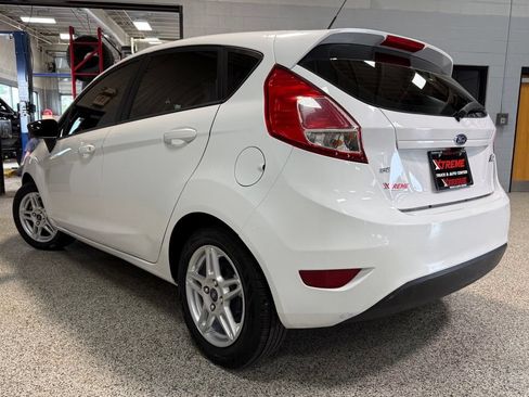 Used 2019 Ford Fiesta SE FWD image 4