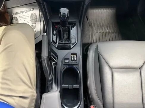 Used 2021 Subaru Crosstrek 2.5i Sport w/ Moonroof Package image 36