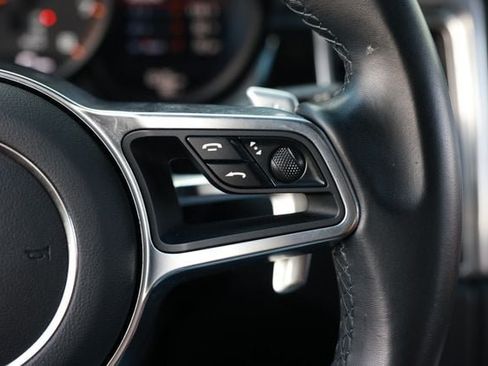Used 2017 Porsche Macan AWD/4WD image 30