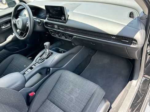 Used 2025 Honda HR-V LX image 26