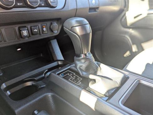 Used 2023 Toyota Tacoma TRD Off-Road image 11