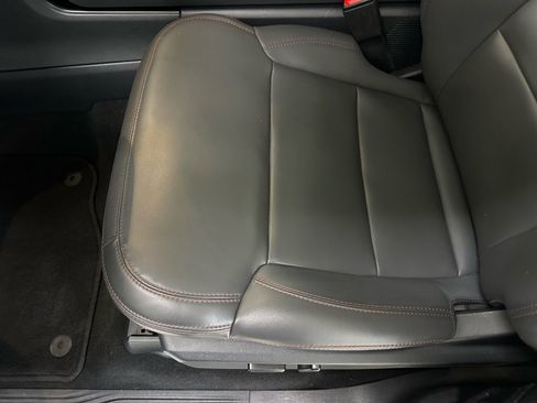 Certified 2025 Ford Expedition Active image 23