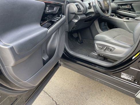 Used 2024 Toyota bZ4X XLE w/ Weather Package image 14