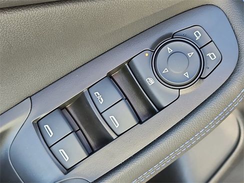 Certified 2025 Buick Encore GX Sport Touring w/ Advanced Technology Package image 21