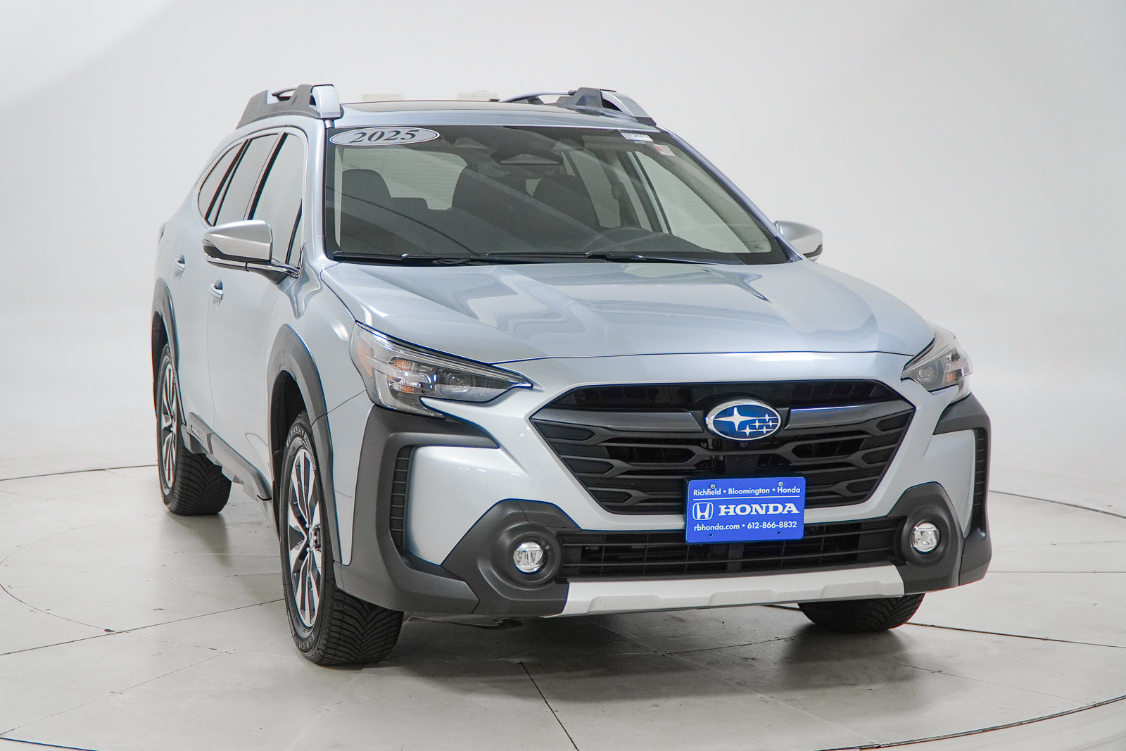 Used 2025 Subaru Outback Touring XT w/ Popular Package #2 AWD/4WD image 16