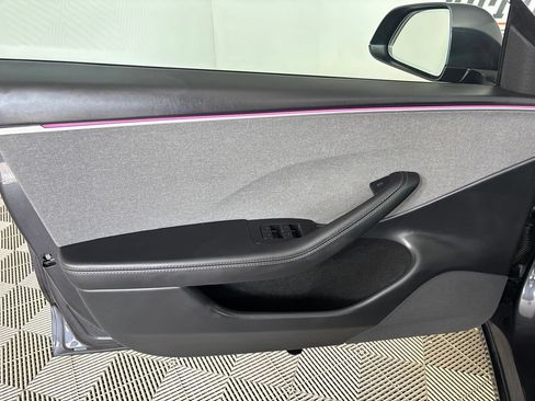 Used 2025 Tesla Model 3 Long Range RWD image 7